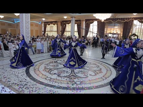 Видео: Ансамбль Махачкала #lezginkadance #caucasiandance #shotrs