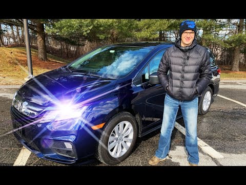 Видео: Первый русскоязычный обзор 2019 Хонда Одиссей (Honda Odyssey)! Автомобиль будущего и люкс для семьи