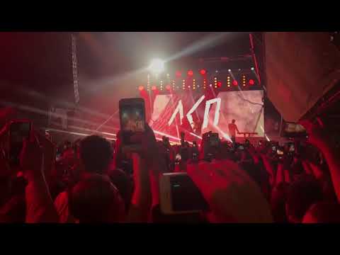 Видео: ЛСП - Монетка (Екатеринбург, Tele-Club, 14.10.2017)