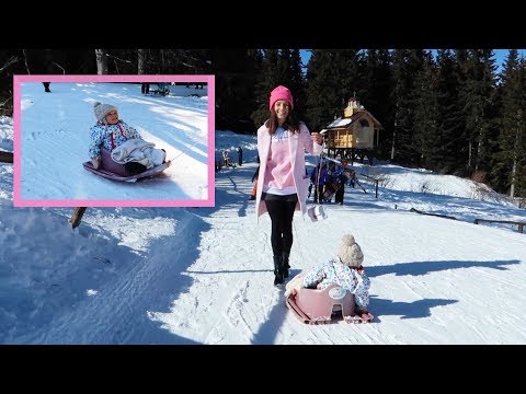 Видео: БЕБЕ НА ШЕЙНА