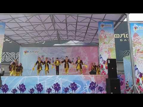 Видео: "Жас Оркен" - Турецкий танец