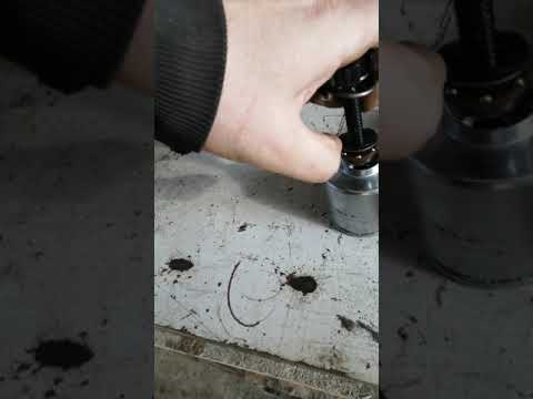 Видео: Разборка и сборка заднего суппорта Ивеко Дейли 2008г.в.3.0, спарка. (часть 1)