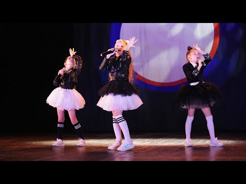 Видео: Группа "Без игрушек" - Пингвин. Театральный институт им. Б.Щукина