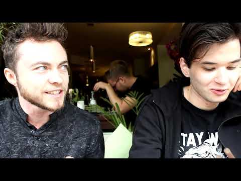 Видео: МУКБАНГ С Димой T Time. Гендерная дисфория, трендеры и яойщицы. КОЛЛАБ ВЕКА!