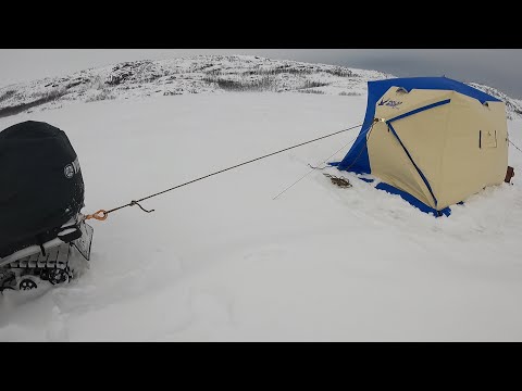Видео: ЭКСТРЕМАЛЬНАЯ ЗИМНЯЯ РЫБАЛКА НА БАРЕНЦЕВОМ МОРЕ  / EXTREME WINTER FISHING IN THE BARENTS SEA