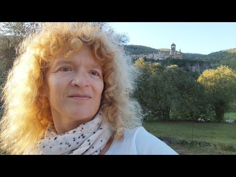 Видео: Город на скале:  Castellfollit de la Roca.