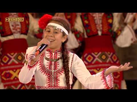 Видео: ДУЕТ ФОЛКЛОРНА УСМИВКА - Море, Рисо Рисо / Детски Пирин фолк 2017