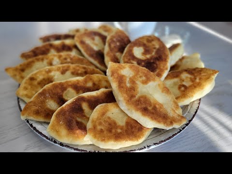 Видео: Тоненькі пиріжки на кефірі з картоплею. Виходить дуже багато найсмачніших пиріжків. Просто та швидко