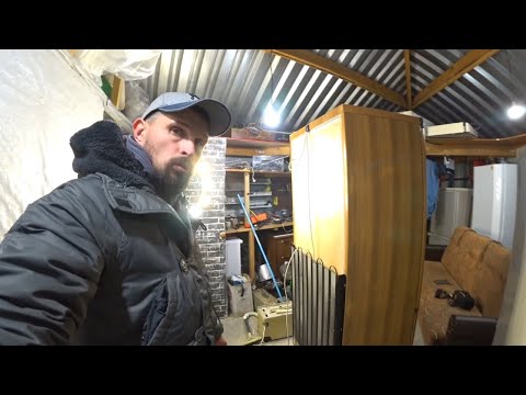 Видео: Школа Холодильщика!!!! / Как поменять масло в Компрессоре??? / Бу Компрессор Ремонт Холодильника!!!