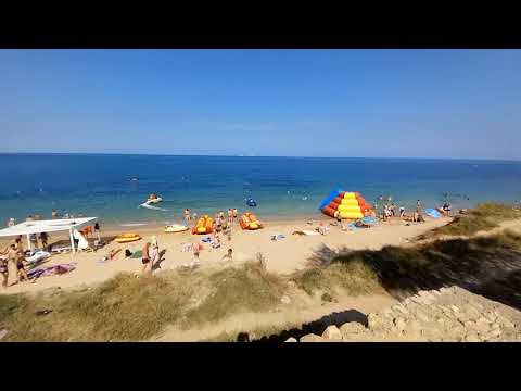 Видео: Учкуевка,разгар сезона,полный пляж,парк,август 2021  #Учкуевка  #Севастополь  #Крым