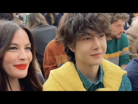 Видео: Почему Ван Ибо сидел рядом с Лив Тайлер? Шокирующая правда раскрыта!