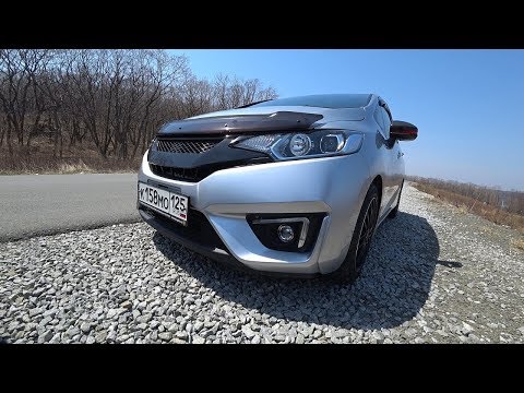 Видео: Honda Fit 1.5 Hybrid 2013  - Круче Тойоты Аквы, но ДОРОЖЕ!