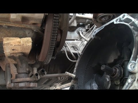 Видео: КАК СНЯТЬ КОРОБКУ ПЕРЕДАЧ  ВАЗ 2110 2111 2112