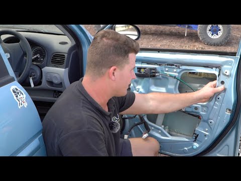 Видео: Как снять и заменить внешнюю ручку двери Hyundai Accent для хэтчбека и седана MC (2005-2011)