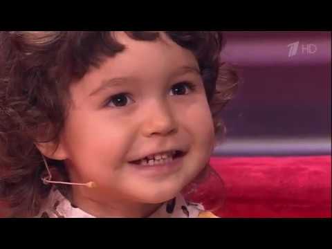 Видео: Лучше всех! Юная сказочница Алина Булатова 2 г. 7 мес.