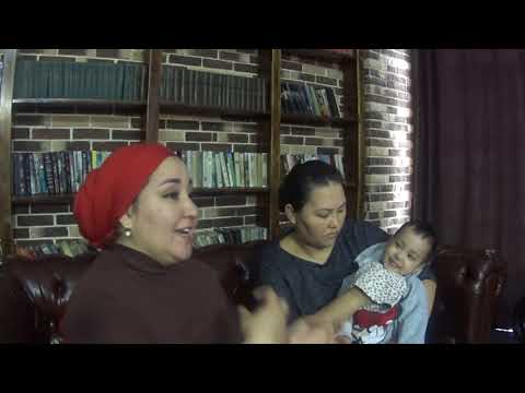 Видео: Как научить ребенка жевать и пить