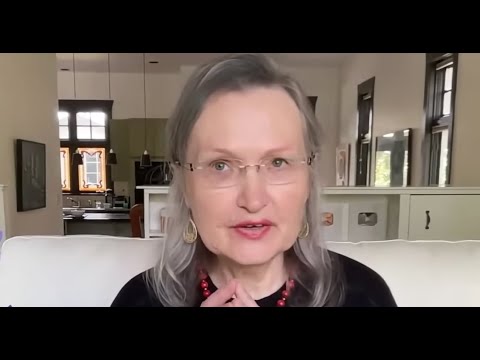 Видео: Его мысли и чувства! Что у него сейчас на сердце? Как он Вас скоро удивит ♦♣♥♠ #колена онлайн Canada