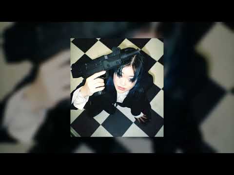 Видео: Каспийский Груз feat. Гио Пика — На белом // speed up / pitched / nightcore + reverb