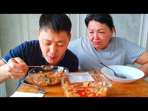 Видео: У НЕГО ДВЕ ЖЕНЫ ОДНУ НЕ КОРМИТ ОНА ОРЕТ Шиндр Мындр @ShindrMindr_Official