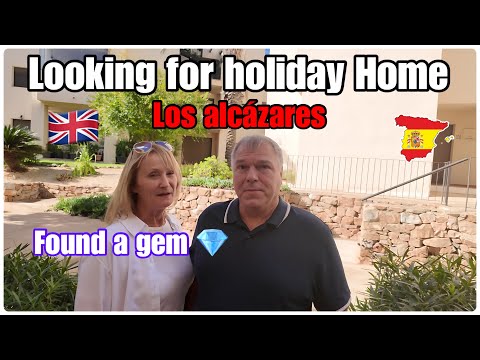 Видео: 🇪🇸 Британская пара ищет дом в Лос-Алькасаресе — пляжная жизнь ждет!