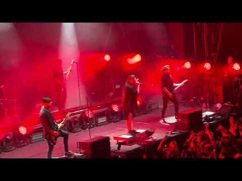 Видео: Amatory - «Чёрно-белые дни» (30.11.2024 Base Moscow)