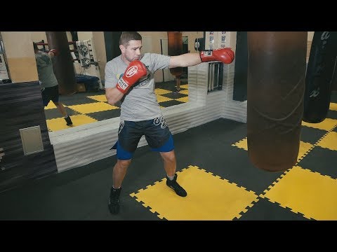 Видео: Прямые удары руками / Как научиться бить прямые удары на груше