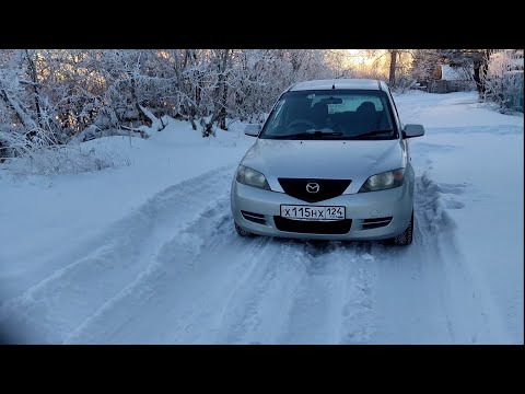 Видео: Обзор на Mazda Demio за 100K