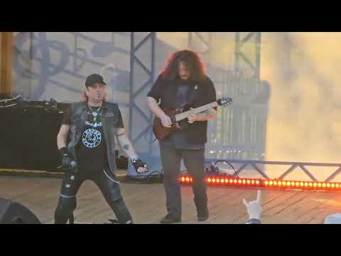 Видео: Рок концерт Артур Беркут Яуза Парк