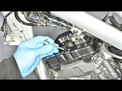 Видео: Советы по снятию клапанной крышки Honda CRF300L
