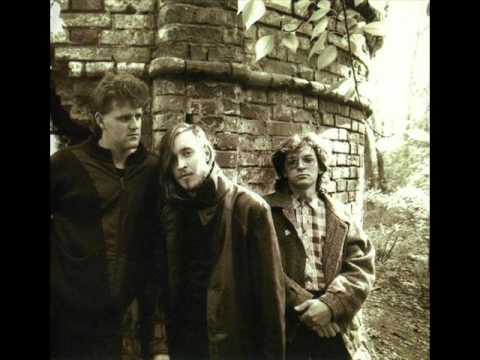 Видео: Коммунизм - Любви Не Миновать