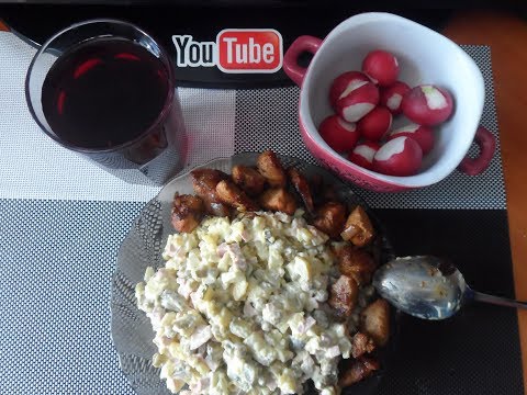 Видео: ОБЖОР / MUKBANG / ОЛИВЬЕ | ЖАРЕНАЯ СВИНИНА | ВИШНЁВЫЙ КОМПОТ /