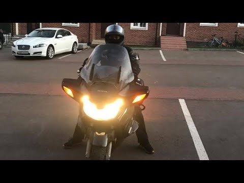 Видео: Honda ST1300 Pan European как мотоцикл для новичка