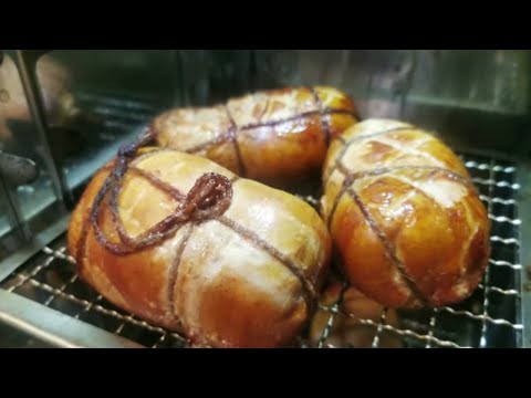 Видео: Копчение мяса в коптильне горячего копчения / Термокамера Golden-Smoker 90 / Коптим мясо и сыр