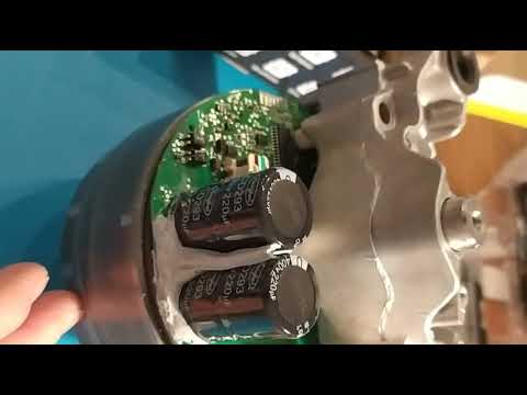 Видео: Ошибка/Error F22  Bauknecht WAK 960 / AskollMotor type M505 doesn't work. Solution.