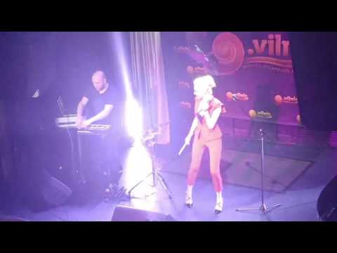 Видео: Алиса Вокс - Кончится лето