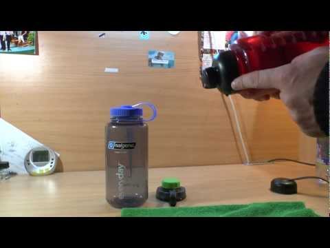 Видео: тест на герметичность бутылок Nalgene и LifeLine
