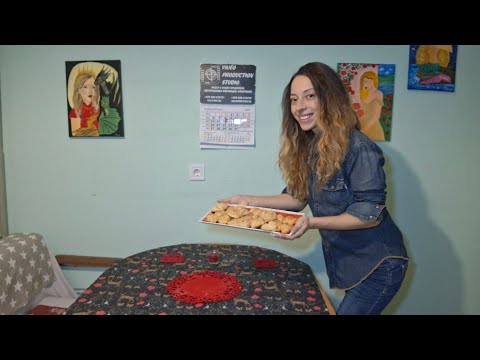 Видео: Маслени сладки с крема сирене