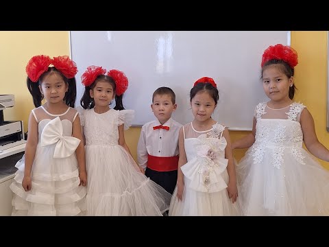 Видео: Ұстаз - Ана! Барша ұстаздық жолындағы Аналарға арнаймыз!