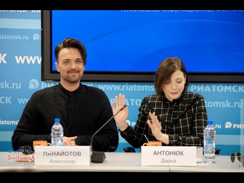 Видео: Александр Панайотов и финалисты  шоу "Голос" V  сезона на Пресс-конференции в Томске