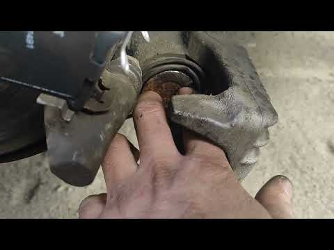 Видео: скрипит сзади при торможении, замена задних колодок  бора, гольф 4