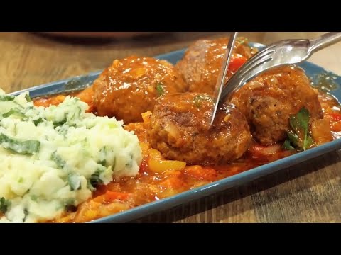 Видео: Шеф-повар ресторана показал мне лучший способ приготовления фрикаделек!