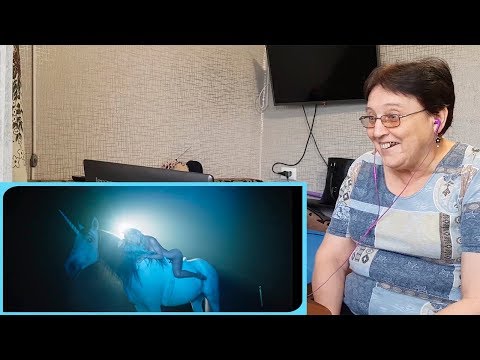 Видео: Реакция бабушки / LOBODA - Мира мало (Mood Video)