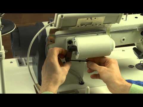 Видео: ✂️👗👖👍 промышленная швейная машина GF105-147-LM часть 2