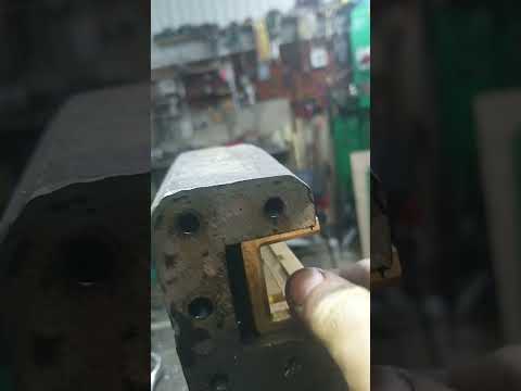 Видео: Ремонт кронштейна регулировки наклона отвала. Автогрейдер.