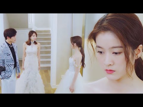 Видео: Золушка примеряет свадебное платье, неожиданно встречает бывшего с новой пассией!