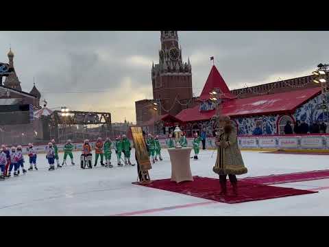 Видео: Прохор Шаляпин. Русская народная песня Утушка луговая. - Москва, Красная площадь, 17.02.23.