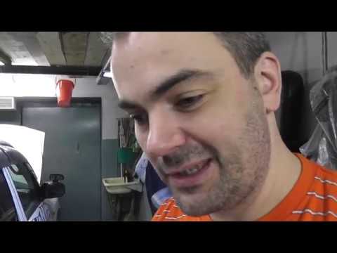 Видео: Мазда Трибьют: ремонт и обслуживание - Замена пыльника шаровой опоры