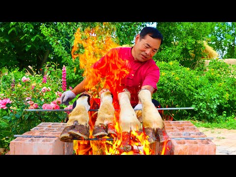 Видео: Приготовьте 4 огромных коровьих копыта из мясной лавки, так вкусно! Томатное рагу, кислое и сладкое!