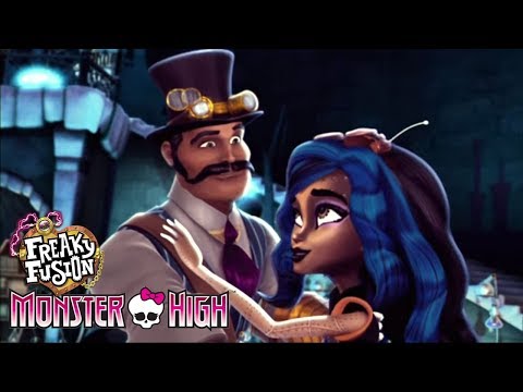 Видео: Спасти Фрэнки. Монстер Хай: лучшие мультики.