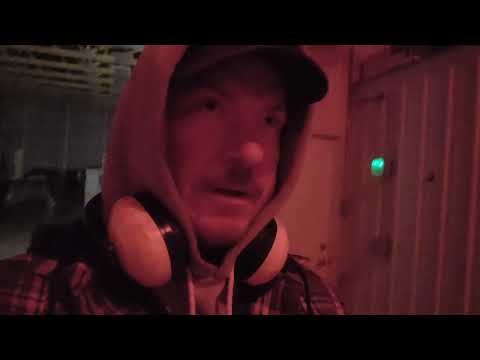 Видео: Перемещение пчел в зимнем хранилище.